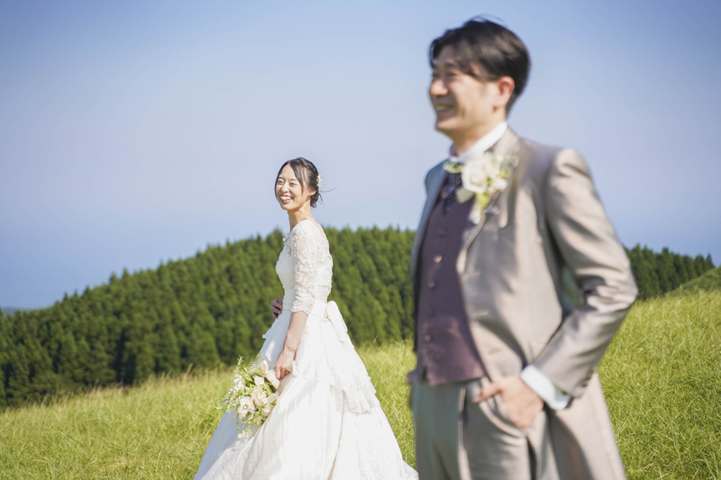 稲取細野高原での洋装フォトウェディング事例 3
